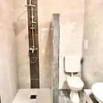 Paris * Nečujam