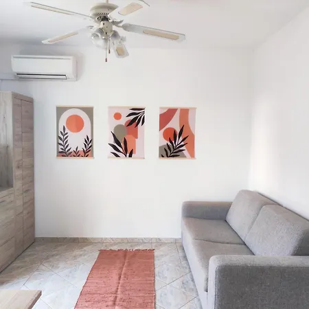 Apartment Paris Necujam