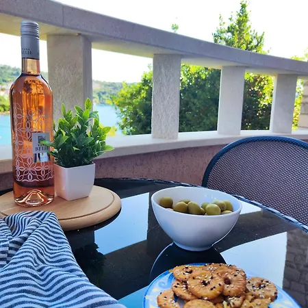 Appartement Paris Nečujam