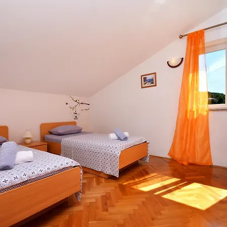 Apartment Paris Necujam