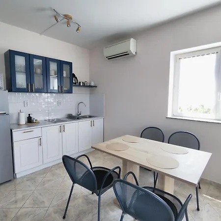 Paris Apartament Nečujam