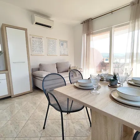 Apartament Paris *